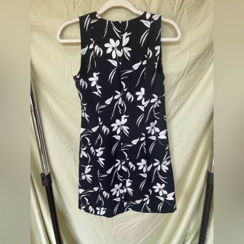 Banana Republic Floral Shift Dress - Picture 6 of 7